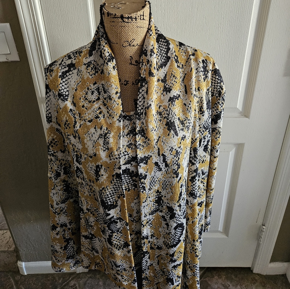 NEW ☆ Kasper 2 Piece Jacket/Top Set, Size Large, Brand NEW!